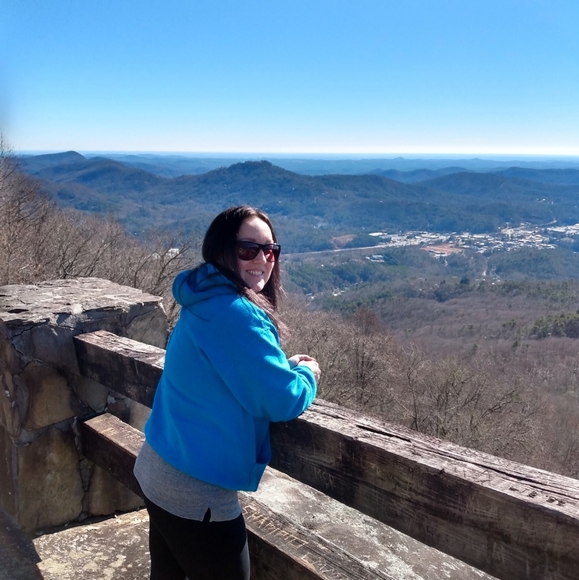 Meet your Posher, Elizabeth - Picture 11 of 14